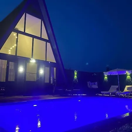 Mutlu Ve Huzur Dolu Bir Tatil Ортаджа
